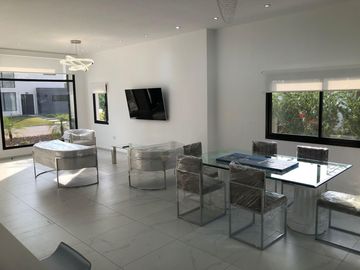 Casa en LAGOS DE CANNING