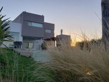 Casa - El Canton - Norte