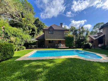 Casa a la Venta en Country Club El Carmen