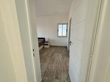VENTA CASA 5 AMBIENTES SAN SEBASTIAN EN 2 PLANTAS A LA LAGUNA