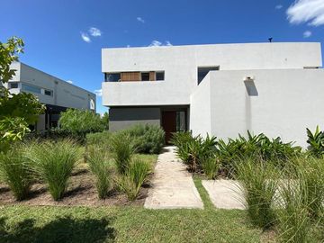 Casa en Venta, Barrio Privado Las Liebres