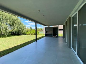 Casa en Venta, Barrio Privado Las Liebres