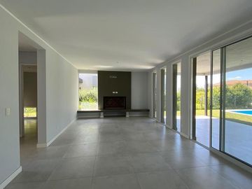 Casa en Venta, Barrio Privado Las Liebres