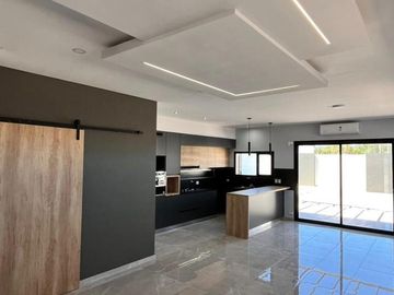 Venta Casa 3 Dormitorios  en Pozo - Rinco del Rio- Neuquen Capital