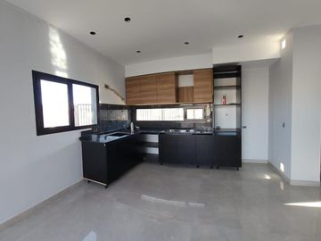 Venta Casa 3 Dormitorios  en Pozo - Rinco del Rio- Neuquen Capital