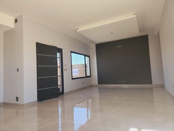 Venta Casa 3 Dormitorios  en Pozo - Rinco del Rio- Neuquen Capital