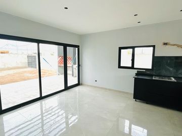 Venta Casa 3 Dormitorios  en Pozo - Rinco del Rio- Neuquen Capital