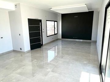 Venta Casa 3 Dormitorios  en Pozo - Rinco del Rio- Neuquen Capital