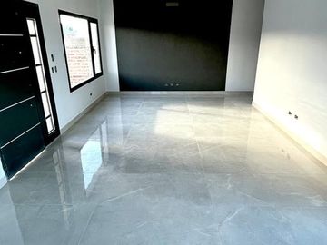 Venta Casa 3 Dormitorios  en Pozo - Rinco del Rio- Neuquen Capital