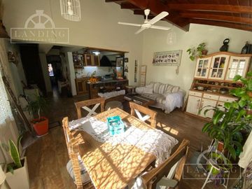 Casa - Barrio Parque Leloir