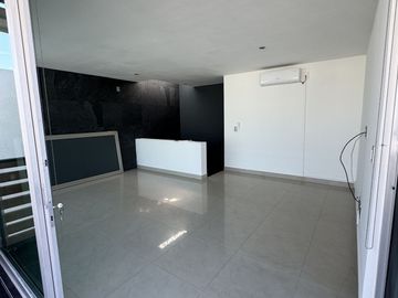 CASA EN VENTA EN COTO VILLA LA CIMA CON ROOF