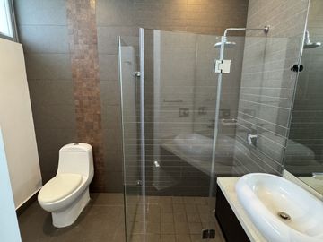 CASA EN VENTA EN COTO VILLA LA CIMA CON ROOF