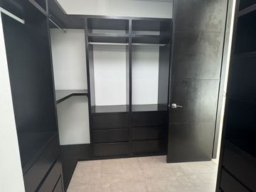 CASA EN VENTA EN COTO VILLA LA CIMA CON ROOF
