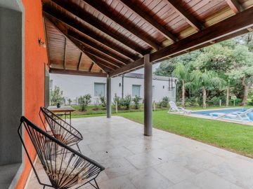 Casa en venta - 3 Dormitorios 3 Baños - 900Mts2 - La Matanza