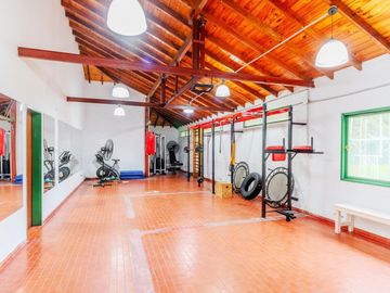 Casa en venta - 3 Dormitorios 3 Baños - 900Mts2 - La Matanza