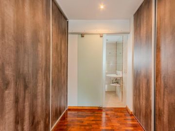 Casa en venta - 3 Dormitorios 3 Baños - 900Mts2 - La Matanza