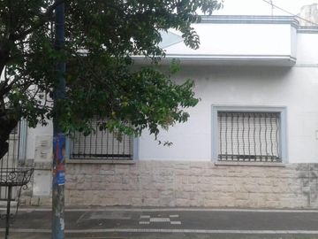 PH en venta - 2 Ufs - 382Mts2 - Lanús Oeste