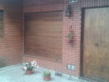 PH en venta - 2 Ufs - 382Mts2 - Lanús Oeste