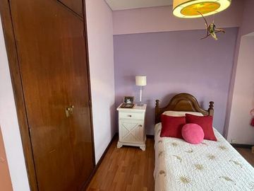 Semipiso en venta con cochera, Plaza Mitre.