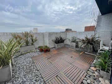 Semipiso en venta con cochera, Plaza Mitre.