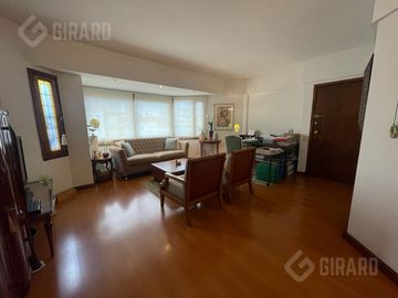 Semipiso en venta con cochera, Plaza Mitre.
