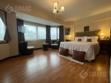 Semipiso en venta con cochera, Plaza Mitre.
