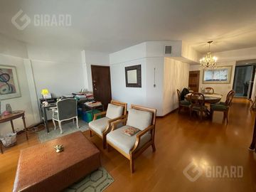 Semipiso en venta con cochera, Plaza Mitre.