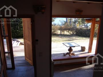 Venta Casa sobre lote con vista al lago Nahuel Huapi