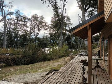 Venta Casa sobre lote con vista al lago Nahuel Huapi