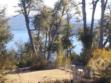 Venta Casa sobre lote con vista al lago Nahuel Huapi