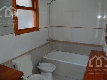 Venta Casa sobre lote con vista al lago Nahuel Huapi