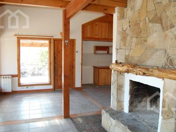 Venta Casa sobre lote con vista al lago Nahuel Huapi