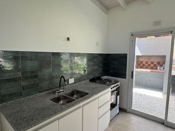 VENTA - PH A ESTRENAR  -  SAN BERNARDO DEL TUYU -  A METROS DE LA AV SAN BERNARDO - TRES AMBIENTES