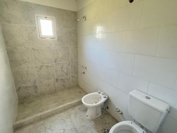 VENTA - PH A ESTRENAR  -  SAN BERNARDO DEL TUYU -  A METROS DE LA AV SAN BERNARDO - TRES AMBIENTES