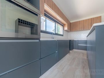 Casa  A ESTRENAR- ESCOBAR - CANTON NORTE - PG -  410.000 USD