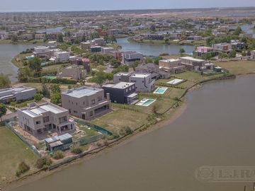 Casa  A ESTRENAR- ESCOBAR - CANTON NORTE - PG -  410.000 USD