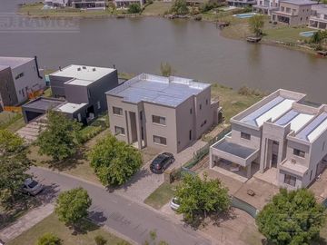 Casa  A ESTRENAR- ESCOBAR - CANTON NORTE - PG -  410.000 USD