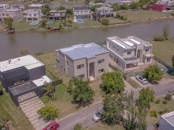 Casa  A ESTRENAR- ESCOBAR - CANTON NORTE - PG -  410.000 USD