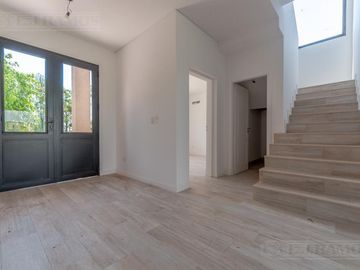 Casa  A ESTRENAR- ESCOBAR - CANTON NORTE - PG -  410.000 USD