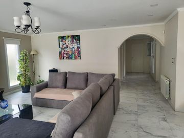 Casa en  venta en el barrio Comahue Golf Club