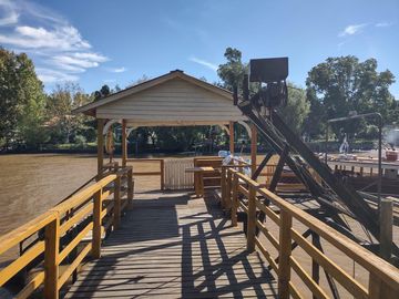 Casa en  venta en el Delta de Tigre sobre Rio Sarmiento