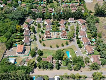 Casa en  venta - Barrio Privado Las Margaritas - Pilar