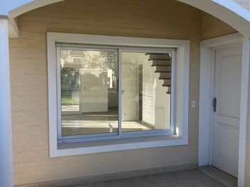Casa en  venta - Barrio Privado Las Margaritas - Pilar