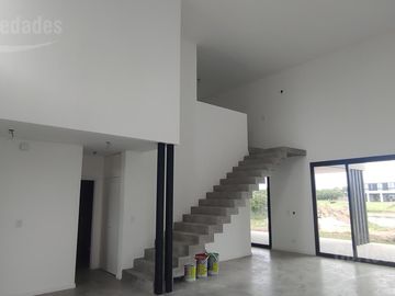Casa a la Laguna en Barrio San Matías