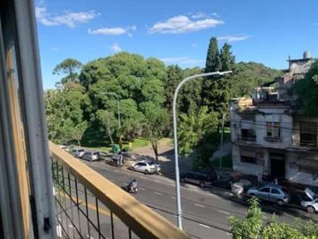 Departamento en venta - 3 Dormitorios 2 Baños - Cochera - 88Mts2 - Parque Patricios