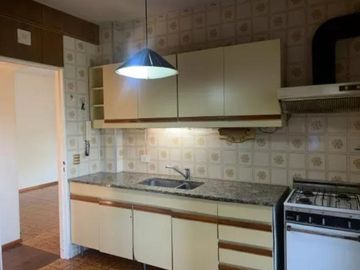 Departamento en venta - 3 Dormitorios 2 Baños - Cochera - 88Mts2 - Parque Patricios
