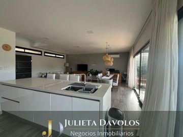 Casa en Venta  5 Ambientes  Puertos del Lago Barrio Vistas-Escobar-Maschwitz