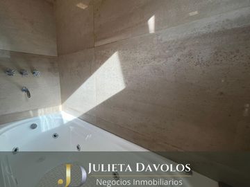 Casa en Venta  5 Ambientes  Puertos del Lago Barrio Vistas-Escobar-Maschwitz
