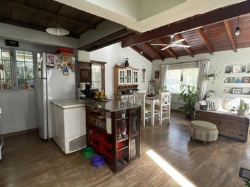 Casa - Barrio Parque Leloir