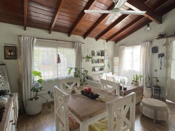 Casa - Barrio Parque Leloir